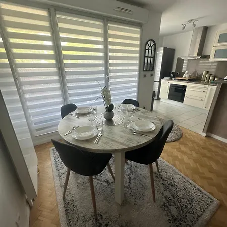 Apartment L'instant Versailles - Proche Golf & Centre *