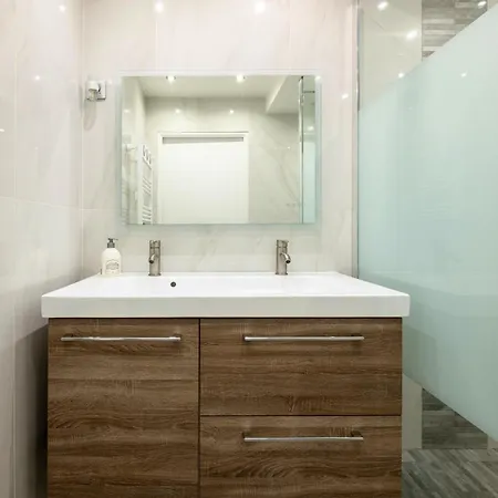 L'instant Versailles - Proche Golf & Centre Apartment *